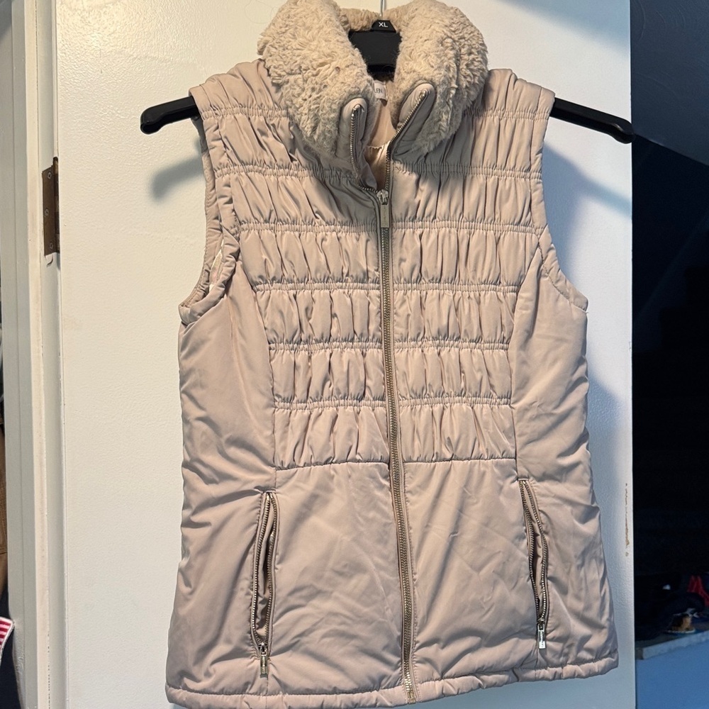 Women's Calvin Klein Beige Quilted Vest with Faux Fur Collar